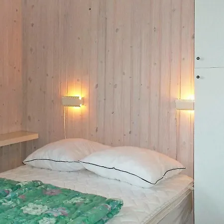 Дом отдыха Three-bedroom Holiday In Harboore 2 *